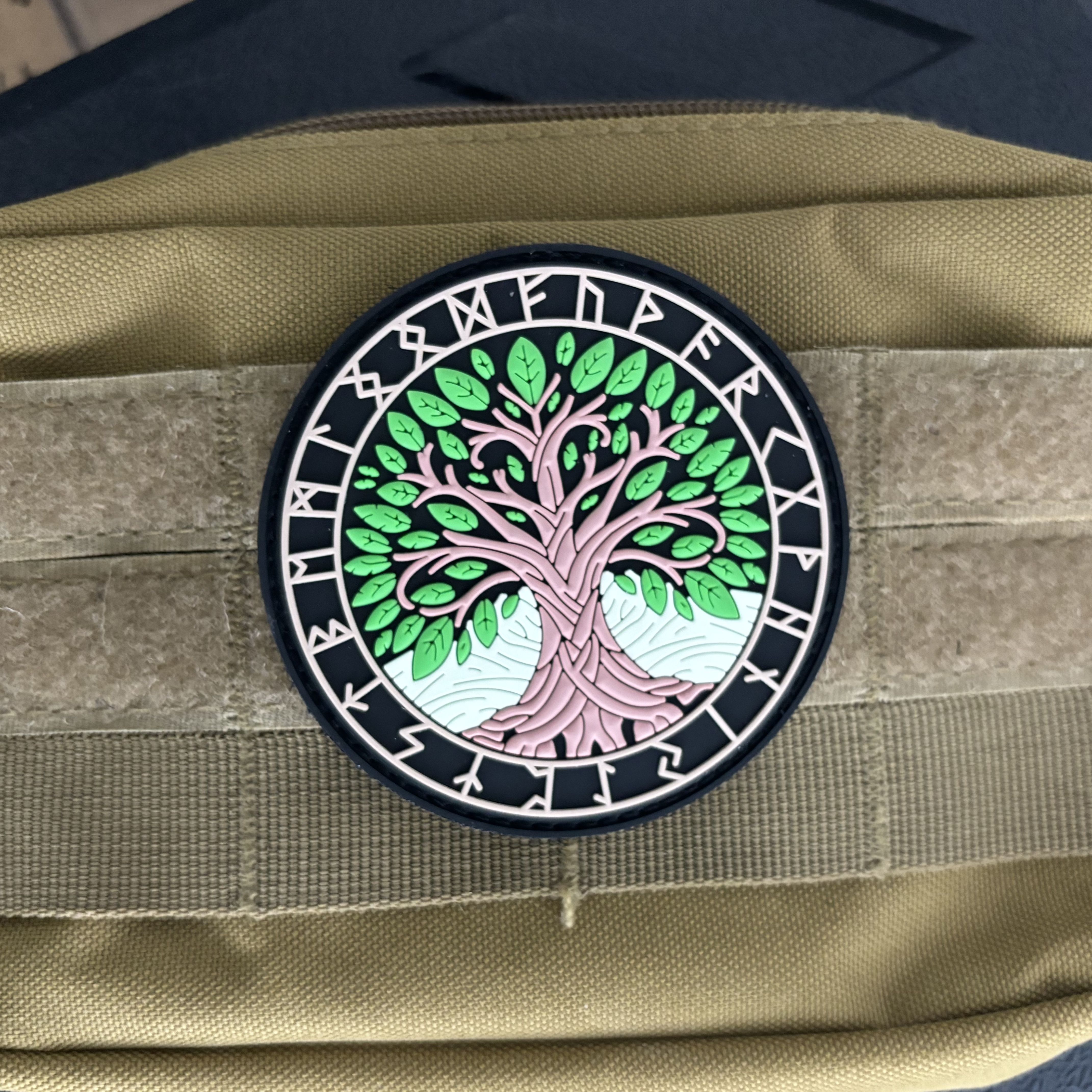 Yggdrasil Viking Totem PVC Pat - Urban Backpack Tactical ulasan dan harga